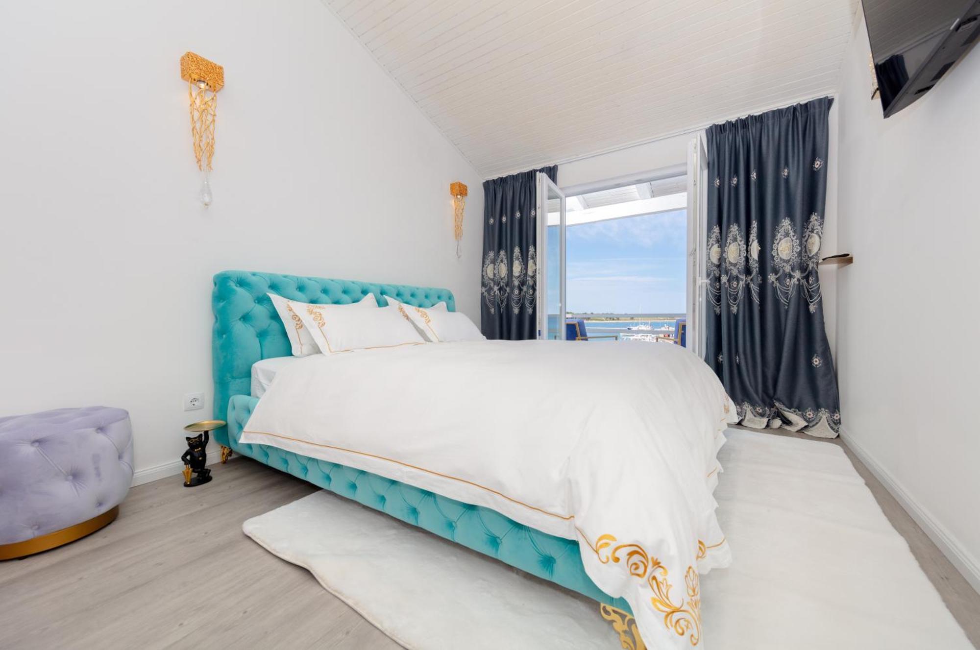 Boutique Residence Sundays Novalja Bagian luar foto