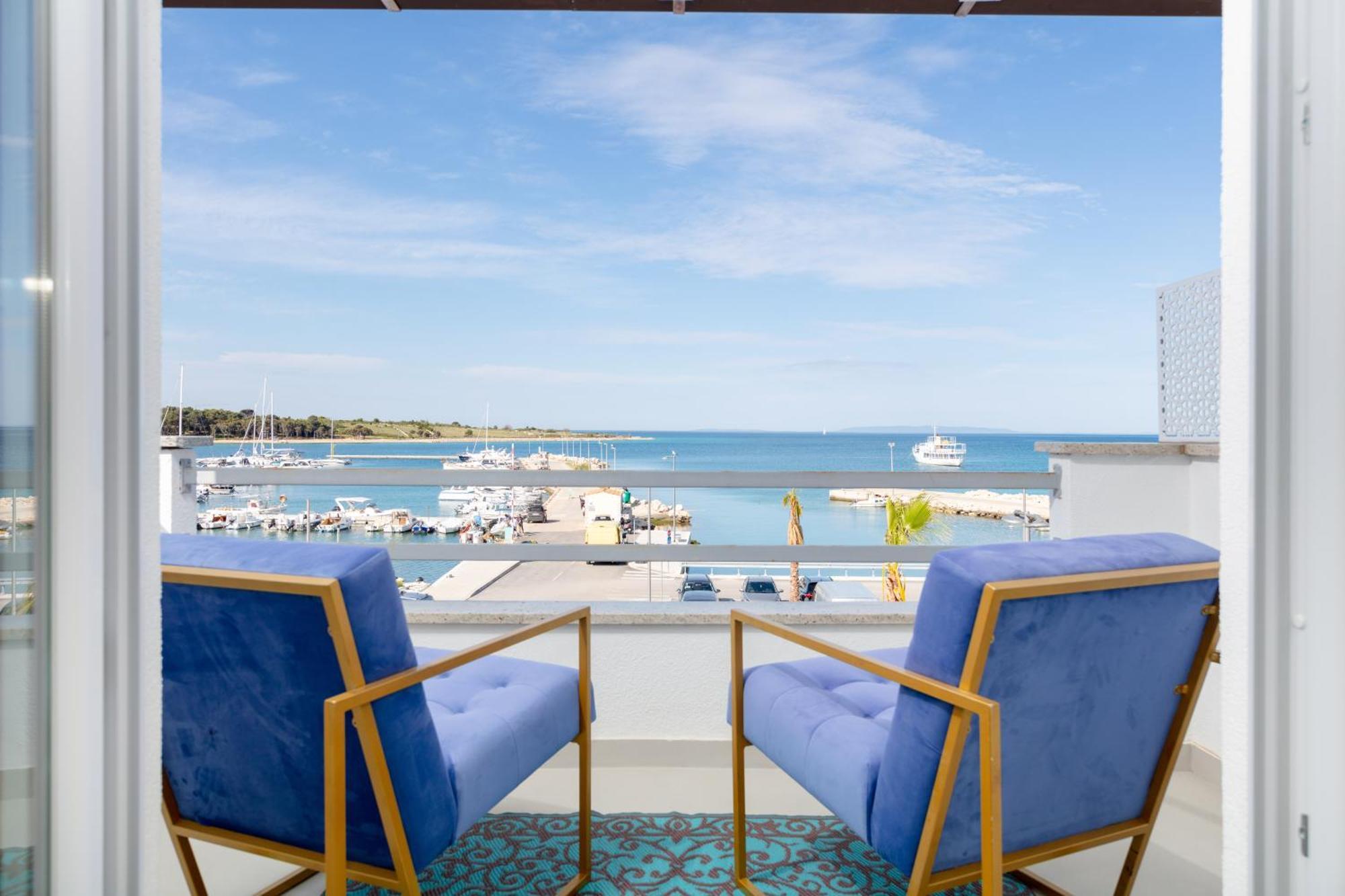 Boutique Residence Sundays Novalja Bagian luar foto